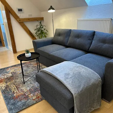 Fraenkisches Nest Am Schwanberg Fuer 2-4 Personen - In Der Naehe Aller Weingueter, Knauf Gips Kg Und Connekt Apartman