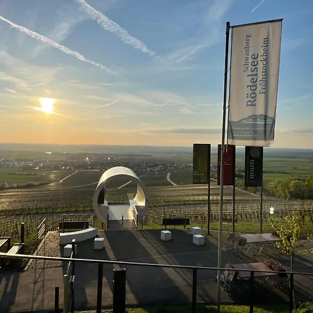 Apartman Fraenkisches Nest Am Schwanberg Fuer 2-4 Personen - In Der Naehe Aller Weingueter, Knauf Gips Kg Und Connekt *