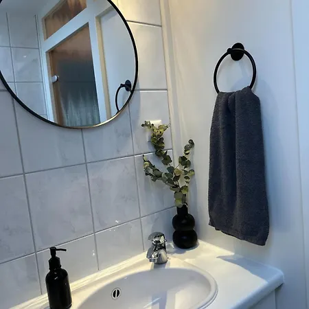 شقة Fraenkisches Nest Am Schwanberg Fuer 2-4 Personen - In Der Naehe Aller Weingueter, Knauf Gips Kg Und Connekt إبهوفين
