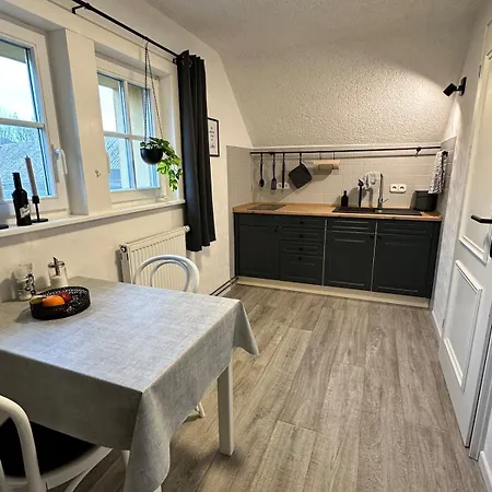 شقة Fraenkisches Nest Am Schwanberg Fuer 2-4 Personen - In Der Naehe Aller Weingueter, Knauf Gips Kg Und Connekt إبهوفين