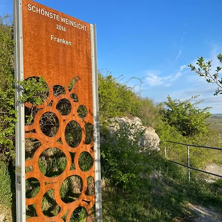 Fraenkisches Nest Am Schwanberg Fuer 2-4 Personen - In Der Naehe Aller Weingueter, Knauf Gips Kg Und Connekt شقة